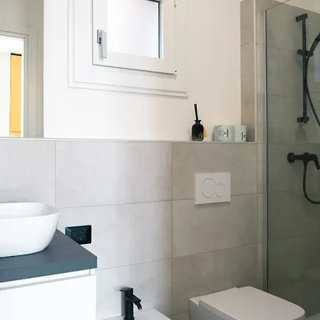 Dimora Ponte Pietra Apartmán *